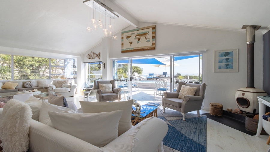 4 Bedroom Property for Sale in Grotto Bay Western Cape